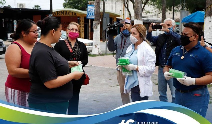 Entrega de cubrebocas ante uso obligatorio de este